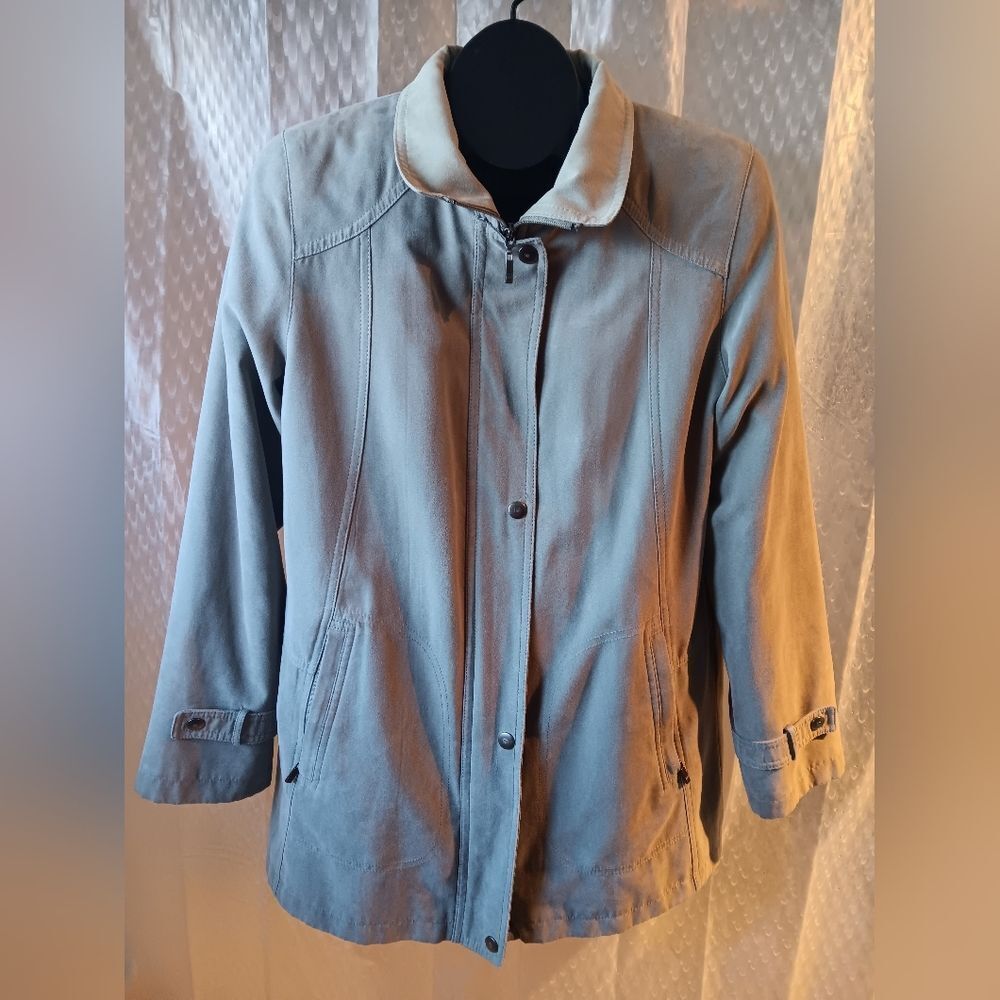 Gallery Women's PS Gray Jacket